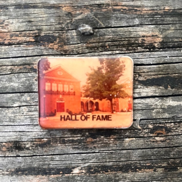 BUNDLE OF VINTAGE BASEBALL HALL OF FAME COOPERSTOWN MAGNETS (10) - Picture 9 of 14